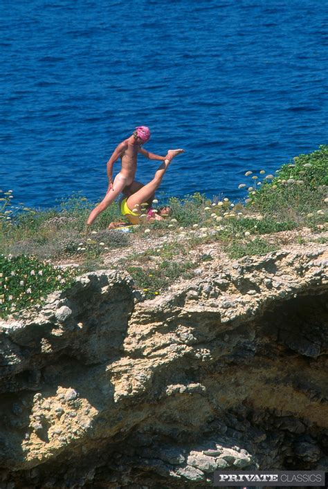 Gorgeous Babe Seduces With Her Banging Body XXX Dessert Picture 10