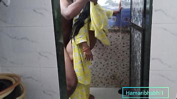 Hot Beautiful Bhabhi se fait défoncer par son petit ami XVIDEOS