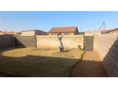 2 Bed House For Sale In Tsakane T4319620 Private Property