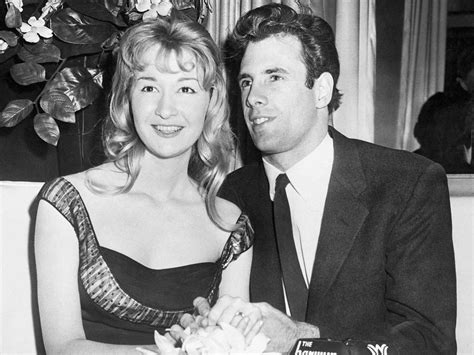 All About Laura Dern’s Famous Parents, Bruce Dern and Diane Ladd
