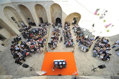 I Dialoghi Di Trani Festival Culturale Condividere Vita Ed