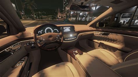 Mercedes Benz Interior W221