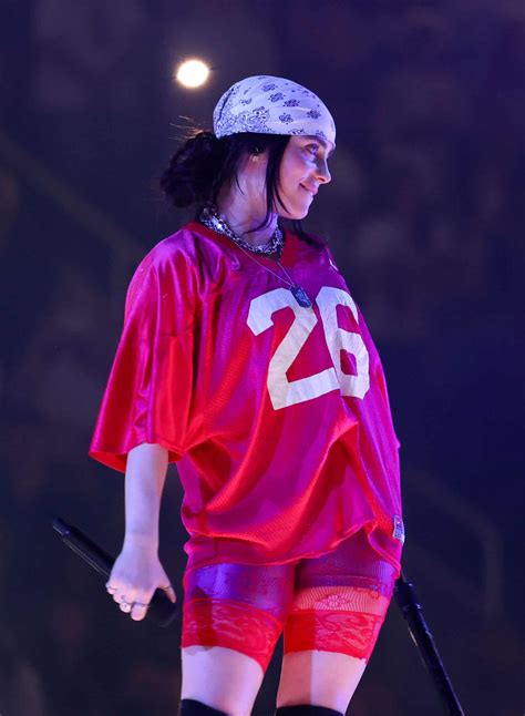 Billie Eilish Adds 2 Kia Forum Shows - Pollstar News