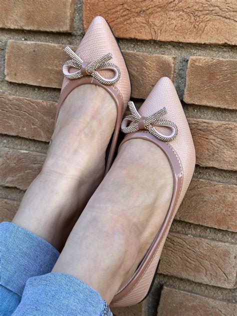 Sapatilha Bico Fino Glamour Nude Laço Strass omundodassapatilhas br