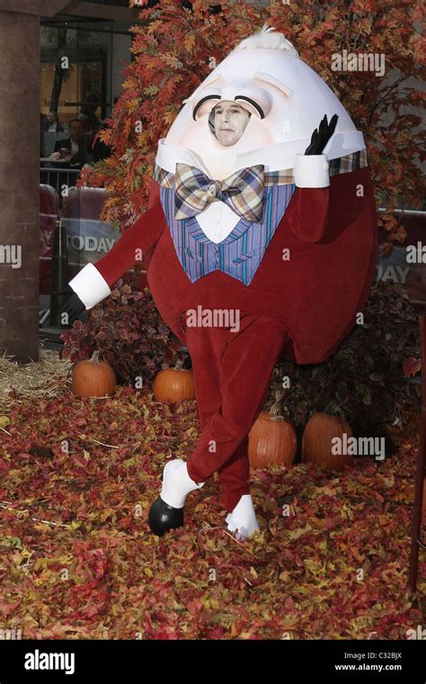 Matt Lauer Nbcs Today Annual Halloween Show At Rockefeller Plaza New