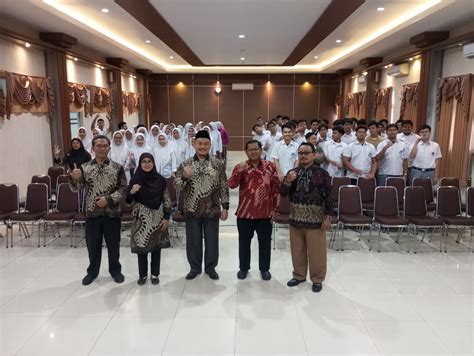 Kunjungan Inspiratif Sma Islam Al Azhar 3 Ke Fakultas Hukum Undip