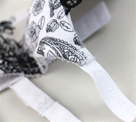 Mince Mme Slim dentelle sexy soutien gorge femme lingerie set sous vêtements ensemble réglable