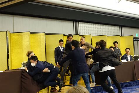 東京ドームで芦澤竜誠と“狂気のケンカマッチ”を行うya Manの二面性とは 会見で“ブチ切れ乱闘騒ぎ”も「自分の武器は戦略力」 格闘技