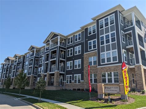 Walnut Glen Senior Apartments 1535 1565 Rivers Bend Wauwatosa Wi