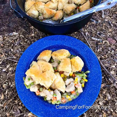 Easy Dutch Oven Chicken Pot Pie With Refrigerated Biscuits Showbizztoday