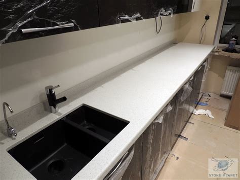 Бортик на кухонную столешницу в интерьере (43 фото) - красивые картинки ...