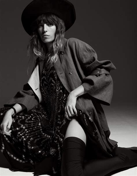 Lou Doillon Mercenaire