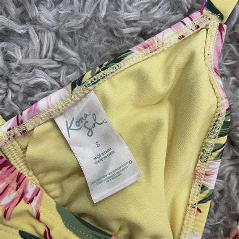 Kona Sol Floral Bikini Top Great Condition Super Depop