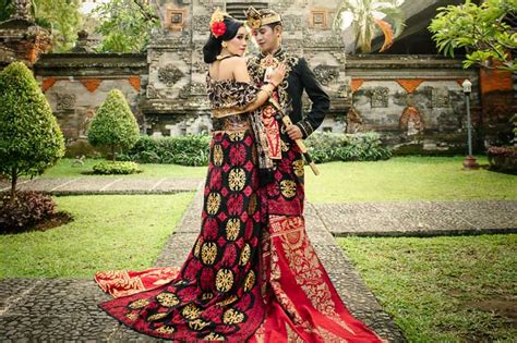 Bali Wedding Dresses Offers A Perfect Groom And Bride Dress