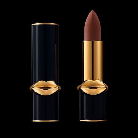 Beauty Influencer Jackie Aina Called Out The Lack Of Nude Makeup For Dark Skinned Women