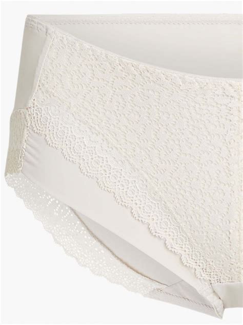 BF 05940 Lace Tactel Invisible Short Brief Beige SATAMI Lingerie 蕾絲Tactel無痕平口內褲 玉 SATAMI