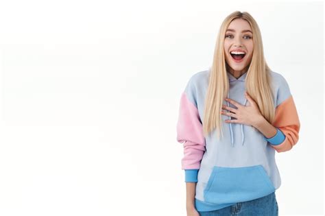 Images de Fille Blonde Surprise Téléchargement gratuit sur Freepik