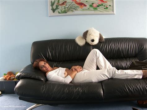 Jolanda Sofa Sex Gallery