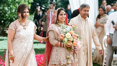 The Traditional Wedding Processional Order Martha Stewart Weddings