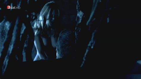 Naked Noemi Besedes In Tod Am Engelstein