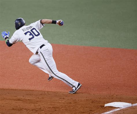 【オリックス】ナカジマジック！西勇輝に好相性の広岡大志チーム初安打から西野真弘が先制三塁打 プロ野球写真ニュース 日刊スポーツ