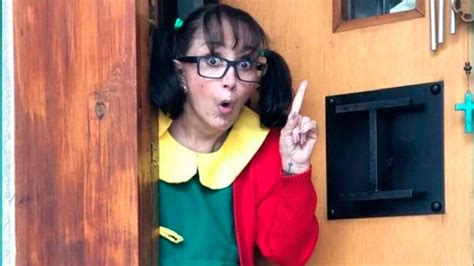 Elogian a la Chilindrina por posar en bikini a sus años Diario El