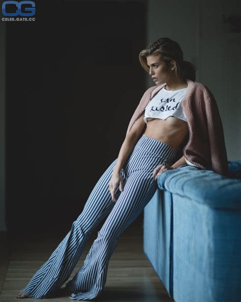 AnnaLynne McCord Nude Pictures Onlyfans Leaks Playboy Photos Sex Scene Uncensored