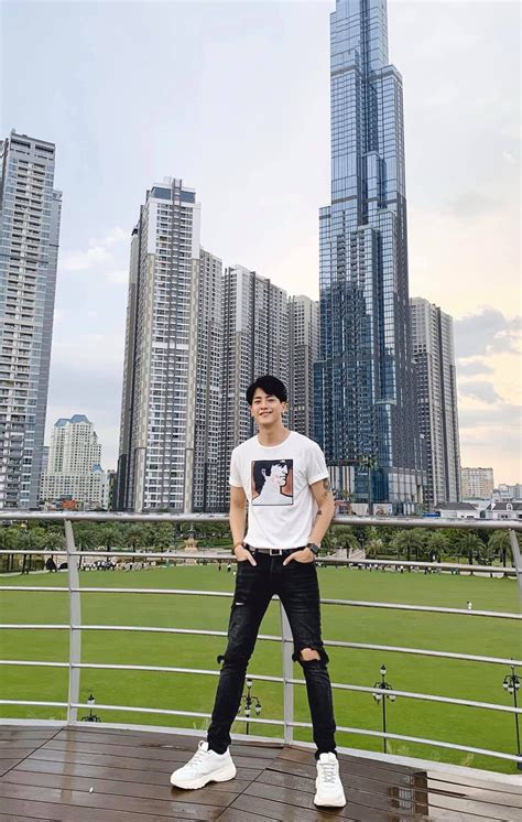 Nam Ch Nh Trong Mv M I C A Ph M Qu Nh Anh Ho Ra L Hot Boy Ph Minh Khai T Ng G Y S T G C