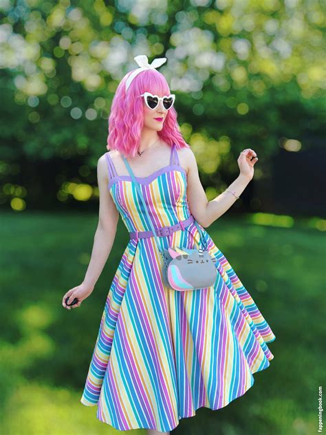 Lorenia Nude OnlyFans Leaks Fappening FappeningBook