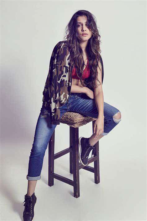 Aneesha Joshi – Rachit Vora Photography