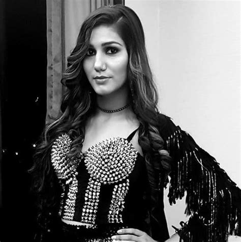 Super Hot Pictures Of Sapna Chaudhary Will Make You Fall In Love With Her
