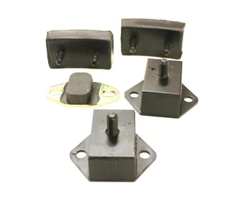 Set 5 Engine And Gearbox Mountings For Austin A30a35 And A40 Farina £2600