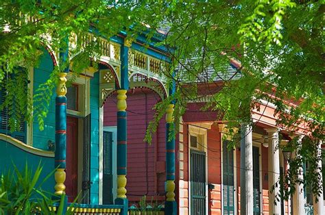 35 Shades Of The Rainbow In One Pretty City New Orleans Homes House