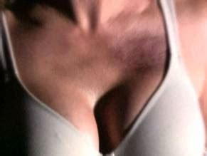 KATHLEEN ROBERTSON Nude AZNude