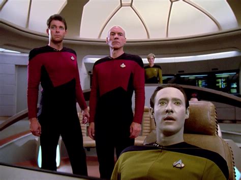 The Naked Now S E Star Trek The Next Generation Screencaps