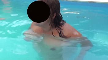 Pileta Y Sexo Con Amigos Y Mi Esposa XVIDEOS