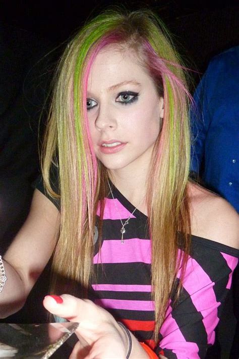 Avril Lavigne Straight Honey Blonde Angled Hairstyle