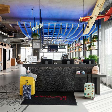 Moxy Köln Bonn Flughafen: Ihr Hotel am Flughafen Köln