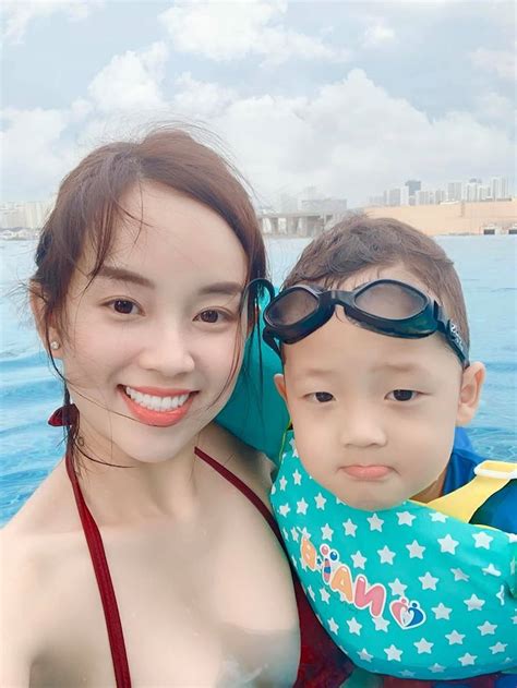 Nuôi con mình hot mom Ly kute vẫn khiến bao người ngưỡng mộ