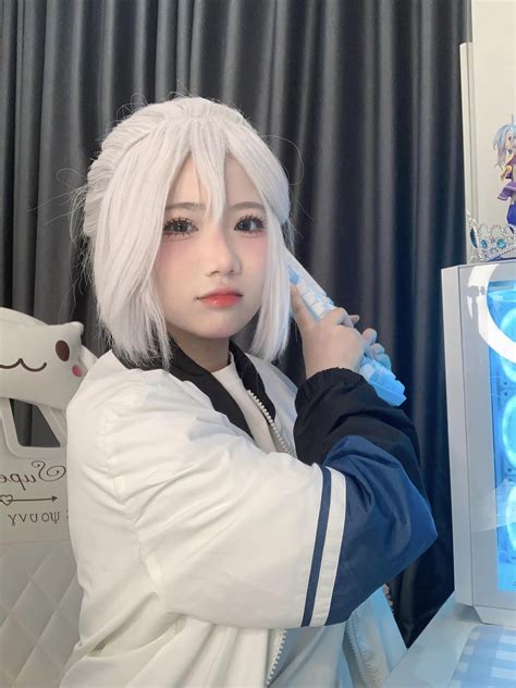 Cosplay quá gợi cảm cô nàng hot girl gặp phiền phức với fan liên tục bị đòi cưới Cosplay