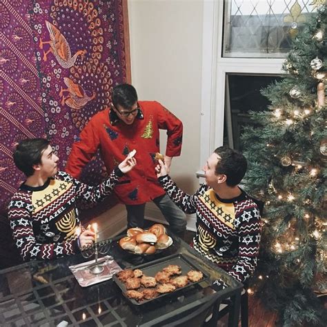 A New Way Of Playing Hide And Seek Where Is The Hidden Dildo Onedio