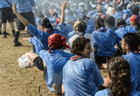 Scout Gay Cacciato Dal Prete Cosa Significa Che Maschio E Femmina Li Cre