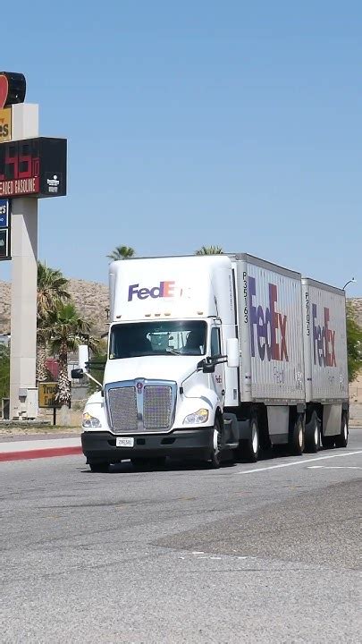 Truck Spotting Fedex Ground Freight Rig Fedex Bigtruck Youtube