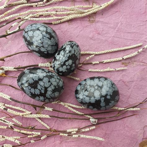 Снежный обсидиан (81 фото)