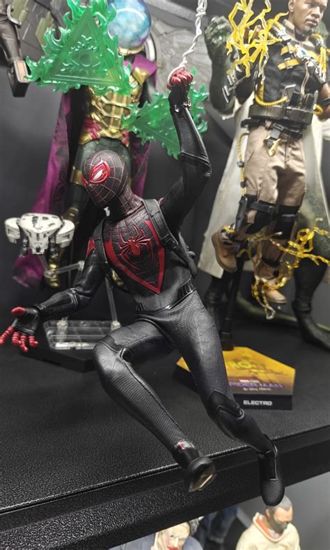 Hot Toys Marvel Miles Morales Spiderman Hobbies Toys Toys Games On Carousell
