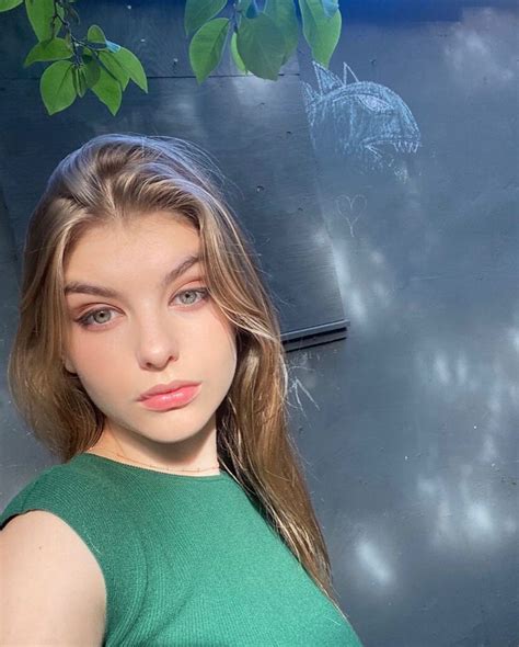 Starlet Arcade Hot Lyliana Wray