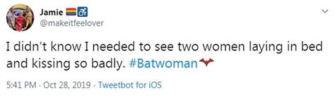 Fans Applaud Batwoman After The Show S Star Ruby Rose Was Shown Engaging In A Lesbian Sex Scene