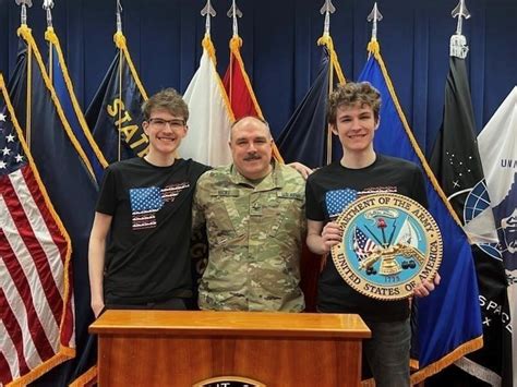 Twins Follow Father S Footsteps Into Idaho Army National Guard