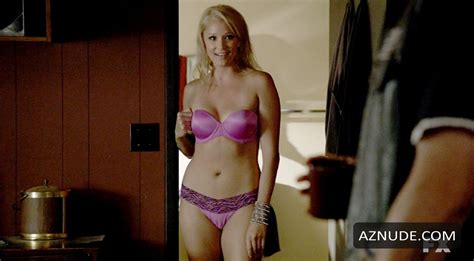 KRISTEN RENTON Nude AZNude