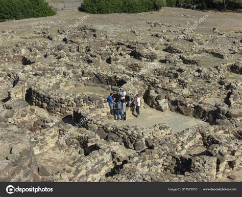 Su Nuraxi Barumini Nuraghe Stock Editorial Photo Route